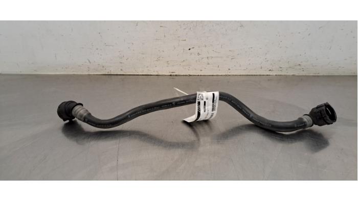 Tuyau radiateur Mercedes B-Klasse