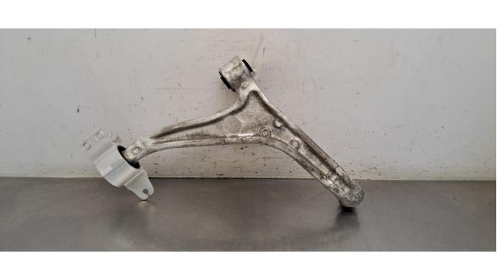 Bras de suspension avant gauche Mercedes B-Klasse