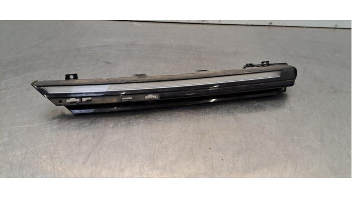 Veilleuse droite Volkswagen Golf