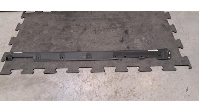 Marche-pied (list de couverture) gauche Lexus RX 450H