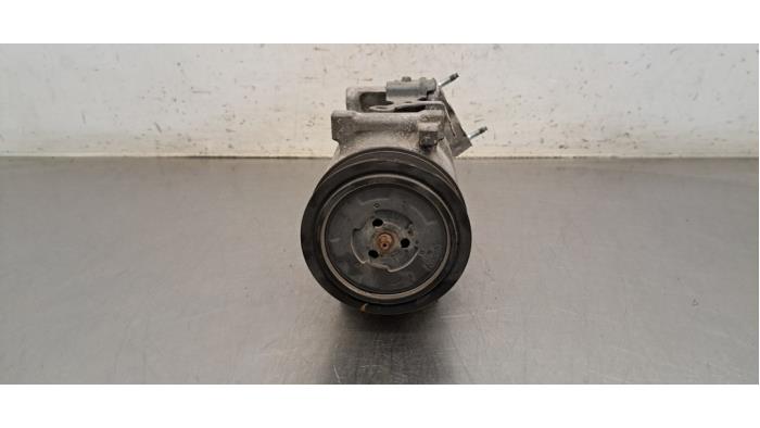Pompe clim Peugeot 508