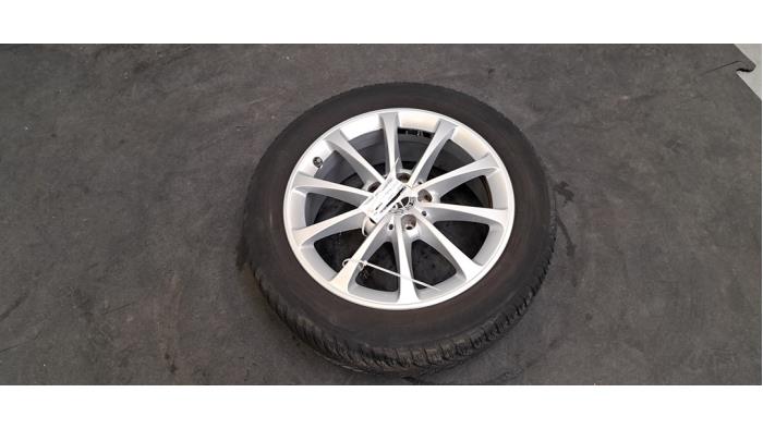 Jante + pneu d'hiver Mercedes B-Klasse