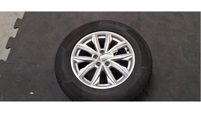 Jante + pneu d'hiver Audi Q5
