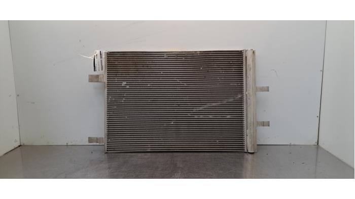 Condensateur clim Renault Austral