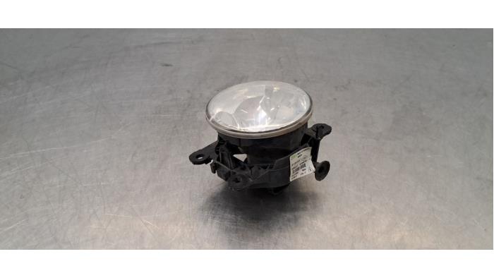 Feu antibrouillard avant droit Nissan Interstar