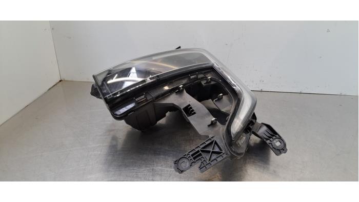 Phare gauche Nissan Interstar
