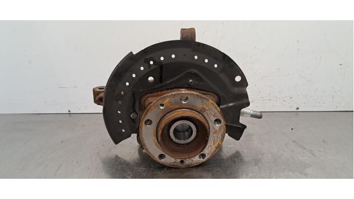 Joint avant gauche Nissan Interstar