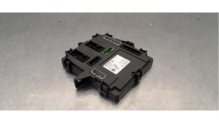 Ordinateur contrôle fonctionnel Renault Austral