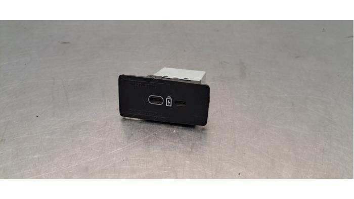 Connexion USB Volvo XC60