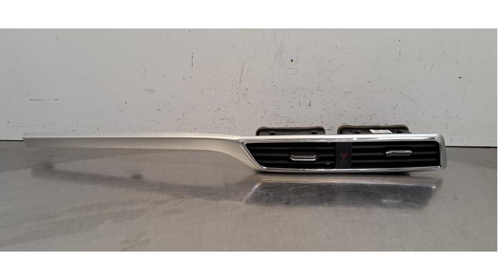 Grille aération tableau de bord MG ZS