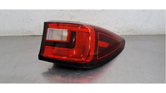 Feu arrière droit MG ZS