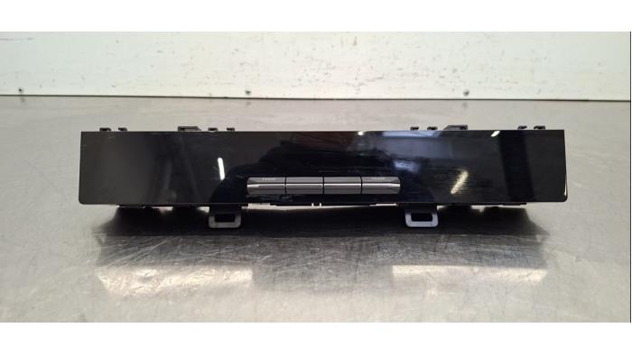 Panneau de commande clim Subaru Solterra