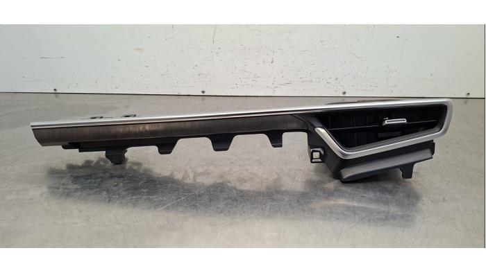 Grille aération tableau de bord Toyota Corolla
