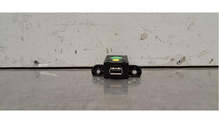 Prise USB MG ZS