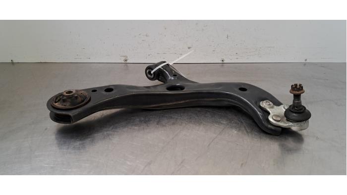 Bras de suspension avant droit Toyota Corolla