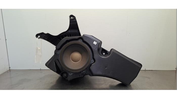 Caisson de graves Subaru Solterra