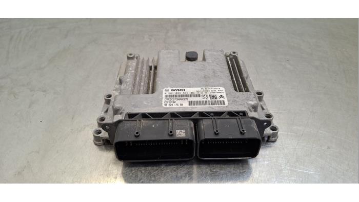 Ordinateur gestion moteur Peugeot 5008