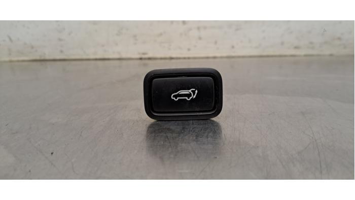 Commutateur hayon Kia Cee'd Sportswagon