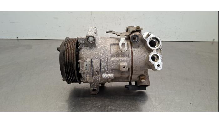 Pompe clim Peugeot 5008