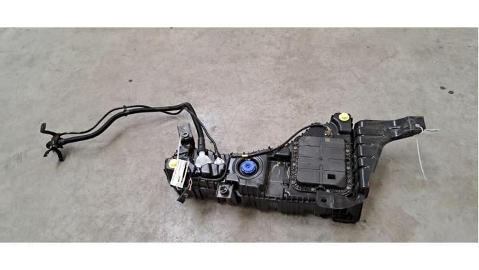 Réservoir Adblue Peugeot 5008