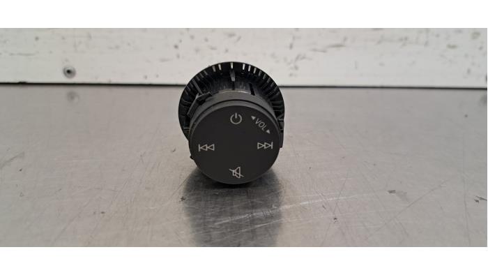 Panneau commande radio Audi Q4