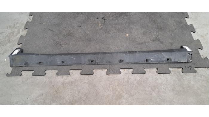 Marche-pied (list de couverture) gauche Chevrolet Bolt