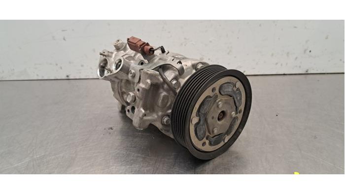 Pompe clim Volkswagen Golf