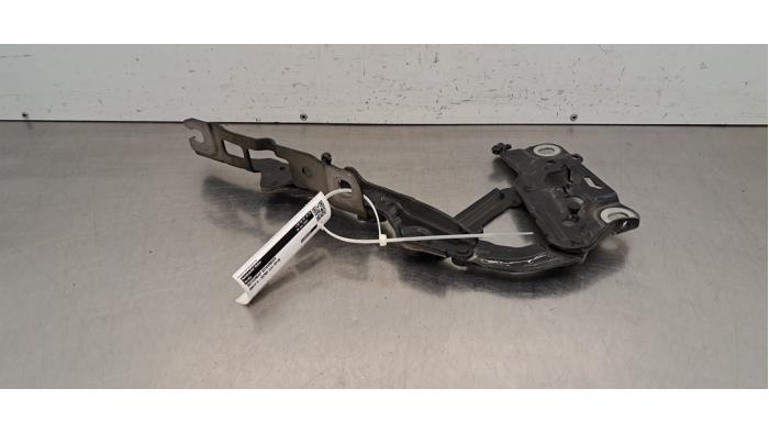 Charnière capot BMW 5-Série
