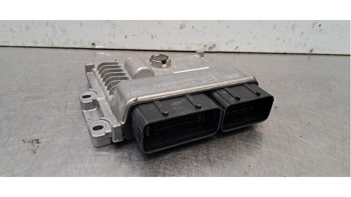 Ordinateur gestion moteur Peugeot Expert
