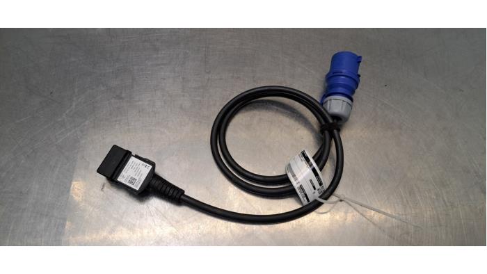 Câble de recharge électrique Audi Q4