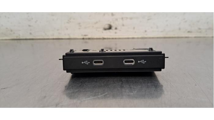 Connexion USB Audi Q4