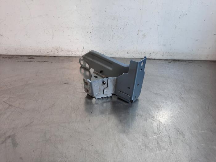 Cadre phare gauche Ford Explorer
