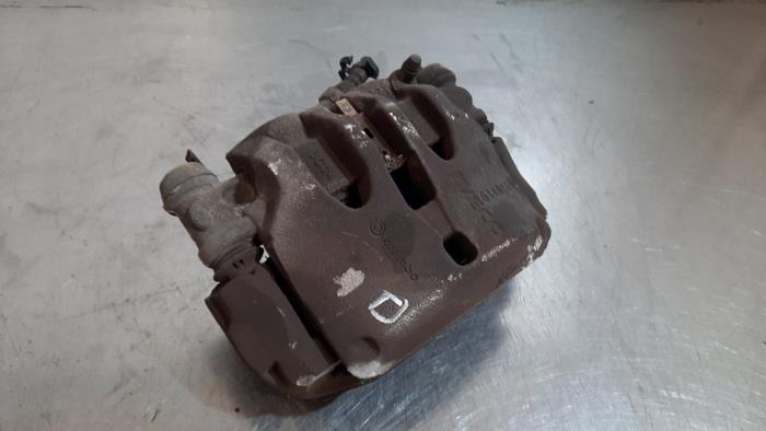 Etrier de frein (pince) avant droit Iveco New Daily
