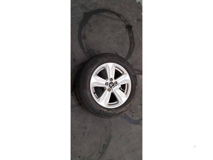 Jante + pneu d'hiver Audi A1