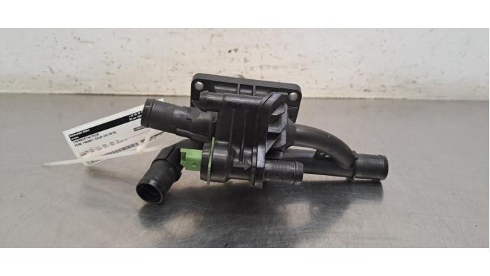 Boîtier thermostat Ford Transit Courier