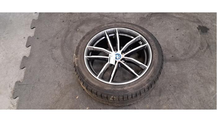 Jante + pneu d'hiver BMW 5-Série