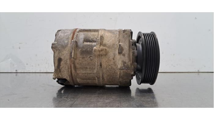 Pompe clim Porsche Cayenne