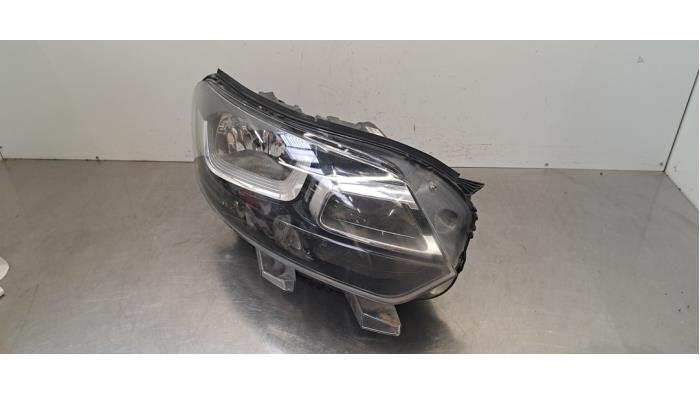 Phare droit Opel Vivaro