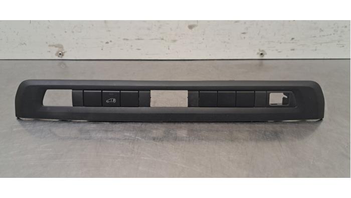 Commutateur hayon Opel Vivaro
