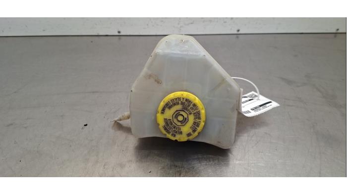 Réservoir de liquide de frein Porsche Cayenne