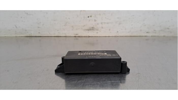 Module PDC Dacia Duster
