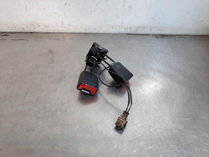 Insertion ceinture de sécurité arrière centre Ford Explorer