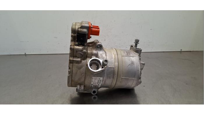 Pompe clim Porsche Cayenne