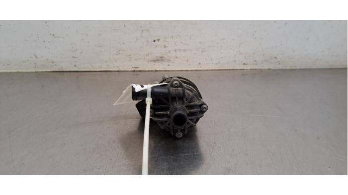Pompa dell'acqua supplementare Porsche Cayenne