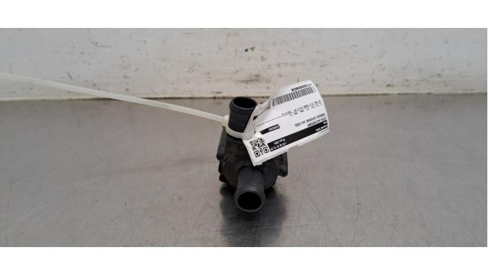 Pompa dell'acqua supplementare Porsche Cayenne