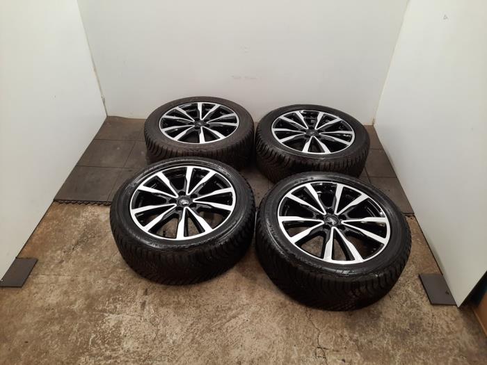 Kit jantes + pneus d'hivers Ford Kuga