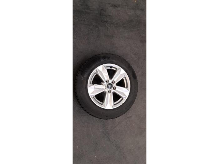 Jante + pneu d'hiver Audi A1