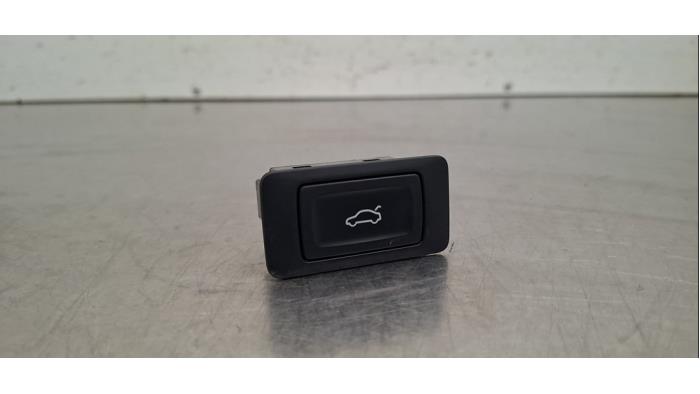 Commutateur hayon Audi A4