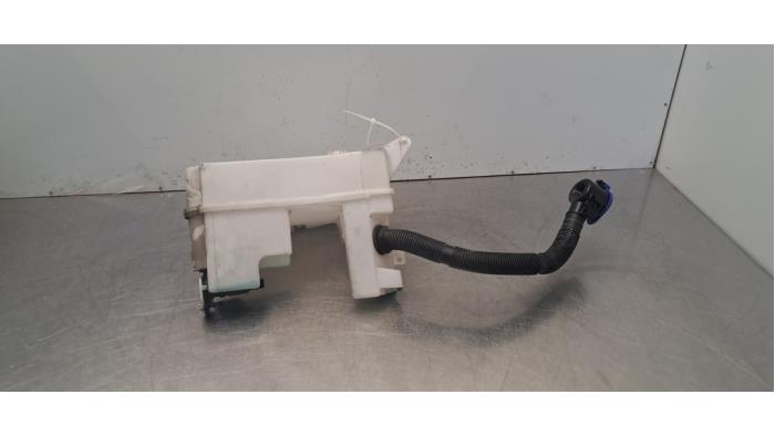 Réservoir lave-glace avant Ford Focus
