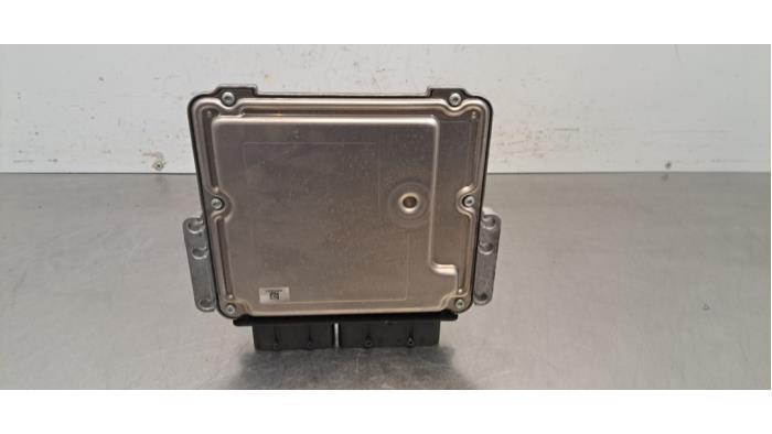 Ordinateur gestion moteur Peugeot 5008